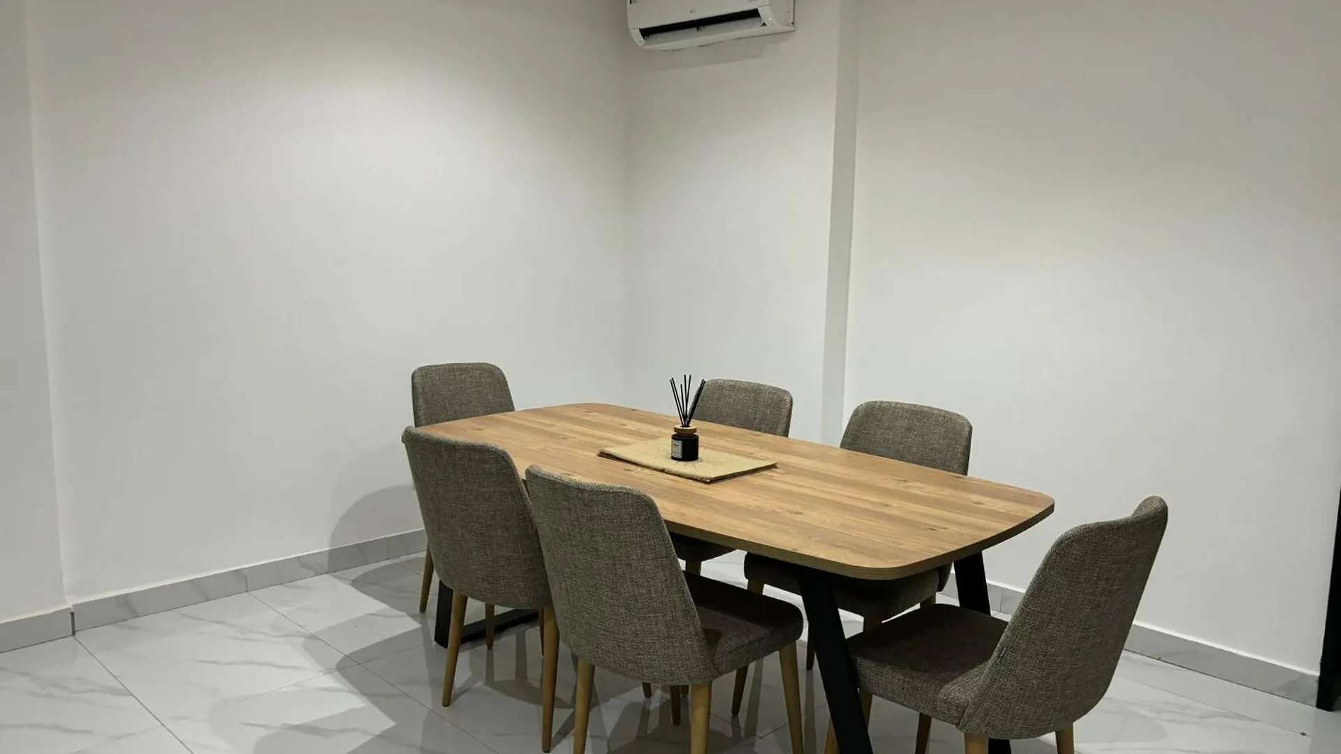 Bel Appartement Meuble Aux Almadies Dakar 0*,
